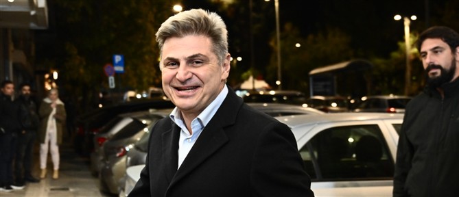 Στο ΠΑΣΟΚ ο Νικόλας Φαραντούρης: "Υιοθετώ το μήνυμα Ανδρουλάκη, ενώνω κι εγώ τη φωνή μου"