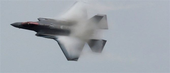 ΗΠΑ-ΜΜΕ: Διασώθηκε ο ένας από τους δύο πιλότους του μαχητικού που καταρρίφθηκε στο Ιράν