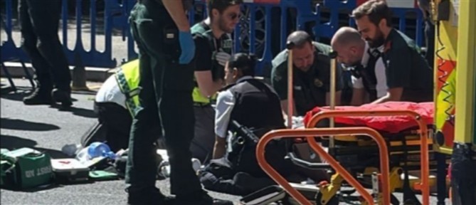 Λονδίνο: Δύο τραυματίες από την επίθεση με μαχαίρι σε συναγωγή - Για τρομοκρατική ενέργεια κάνει λόγο η αστυνομία (βίντεο)