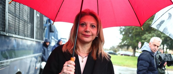 Μαρία Καρυστιανού: Ανάμεικτες αντιδράσεις από πολίτες και πολιτικούς, μετά την ανακοίνωση του κόμματος