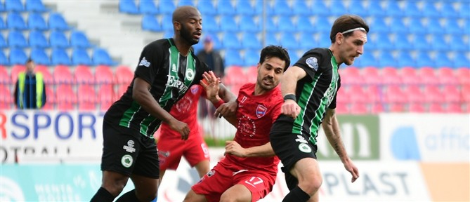 "Αυτόχειρας" ο Πανιώνιος, 0-0 με τη Μαρκό
