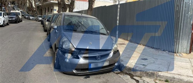 Αμπελόκηποι: Μεθυσμένη οδηγός τράκαρε 14 οχήματα προσπαθώντας να παρκάρει (εικόνες)