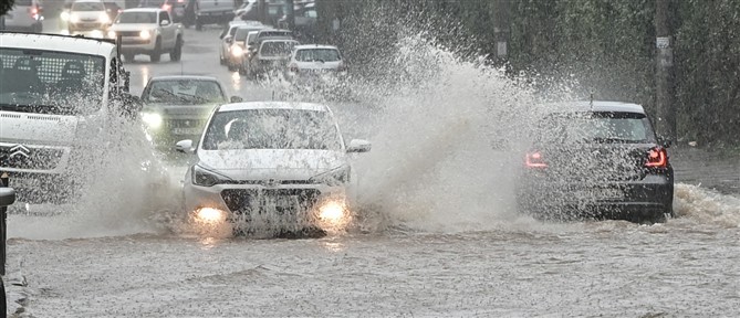 Ισχυρές βροχές, καταιγίδες και χιονοπτώσεις- Σε ποιές περιοχές θα συνεχιστούν τα έντονα φαινόμενα