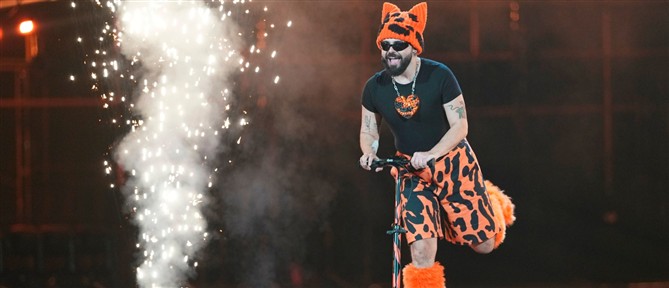 Eurovision 2026: Τραυματίστηκε ο Akylas - Προβληματισμός για τον τελικό του Σαββάτου