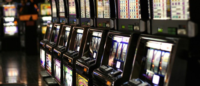 Θεσσαλονίκη: Είχαν στήσει μίνι καζίνο σε καφετέρια