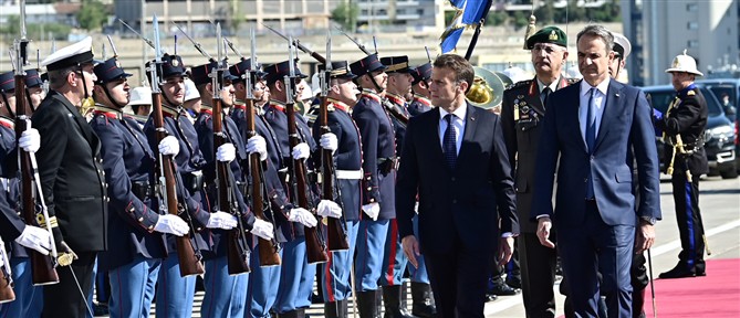 Η επίσκεψη Μητσοτάκη - Μακρόν στη Φρεγάτα "Κίμων"