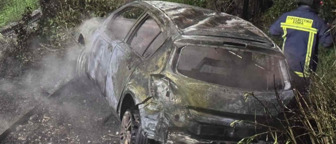 E.O. Αντιρρίου - Ιωαννίνων: ΙΧ εξετράπη της πορείας του και τυλίχθηκε στις φλόγες