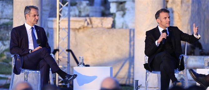 Εμανουέλ Μακρόν: Αν η Τουρκία απειλήσει την Ελλάδα, να ξέρετε ότι θα είμαστε εδώ