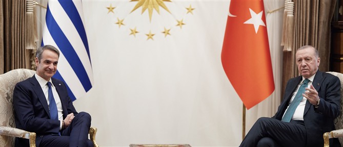 Κωνσταντοπούλου: Ντροπή και αγανάκτηση για την εμφάνιση Μητσοτάκη στην Τουρκία