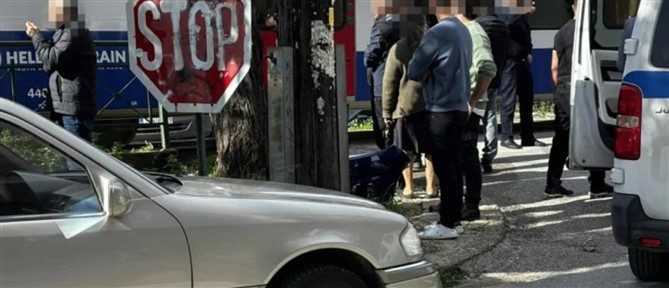 Πάτρα: Τρένο συγκρούστηκε με Ι.Χ. που ήταν παρκαρισμένο στις γραμμές
