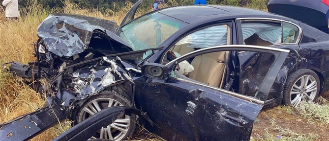 Τροχαίο στο Ναύπλιο με δύο αυτοκίνητα - Τραυματίστηκαν 3 άτομα