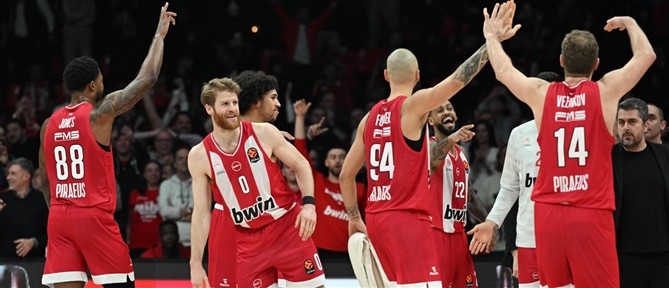 Euroleague: Πέμπτη σερί νίκη και 4άδα για τον Ολυμπιακό